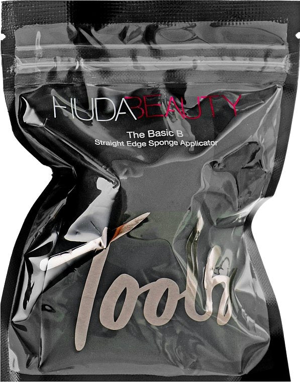 Huda Beauty Basic B Sponge