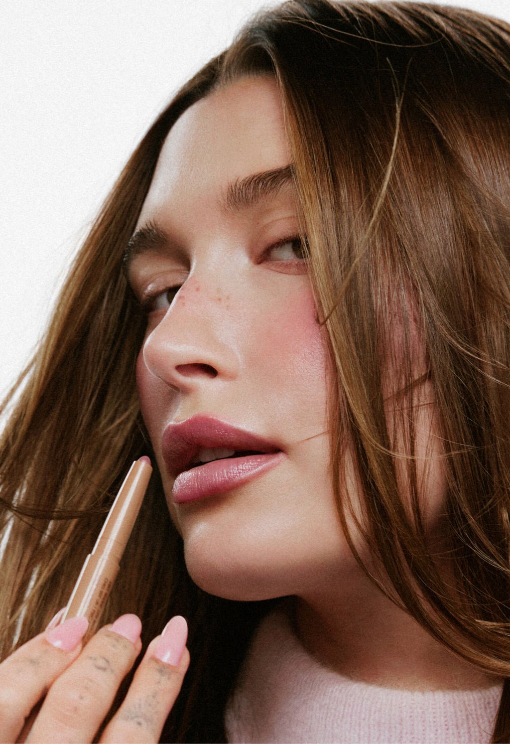 Rhode peptide lip shape