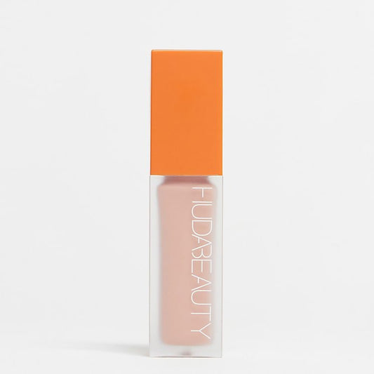 HUDA BEAUTY  Under Eye Color Corrector shade (Cherry blossom)