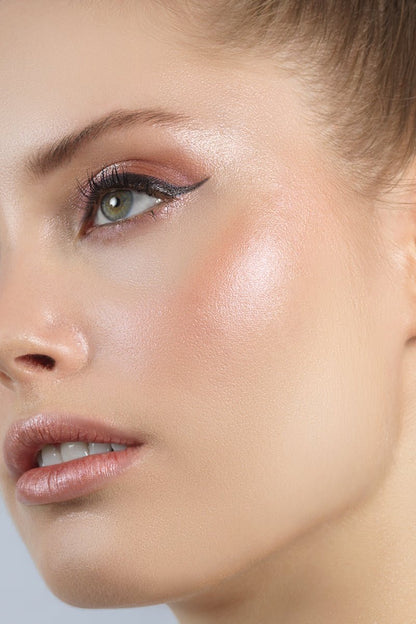 stila Heaven's Hue Highlighter
(kitten)
