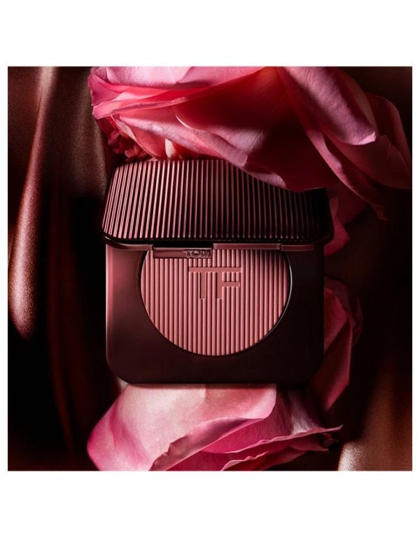 TOM FORD
Crème Blush Cafe Rose Collection